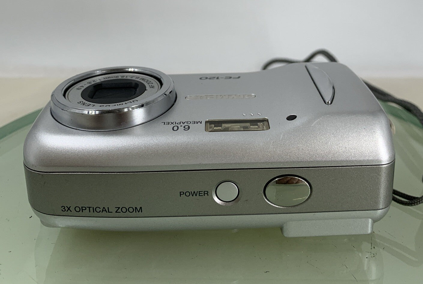 Olympus FE-120 6.0 MP Compact Digital Camera SILVER NO CARD TESTED - 477