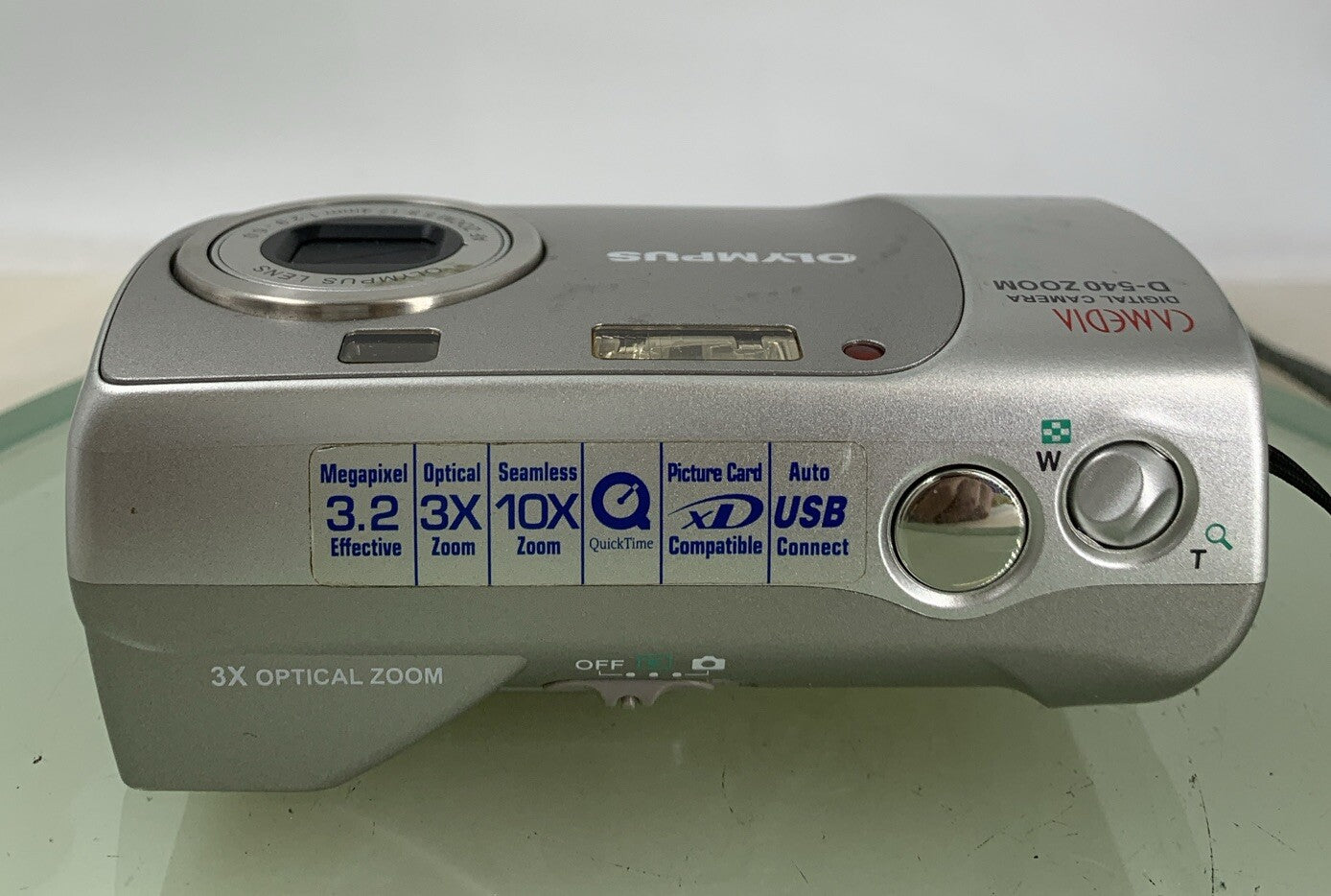 Olympus Digital Camera Camedia D-540 Zoom 3.2MP SILVER NO CHARGER TESTED - 2417