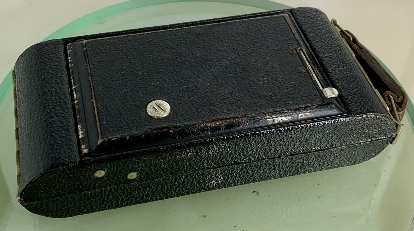 Vintage Kodak Six-20 Junior folding Camera Roll Film ANASTIGMAT F-6.3 100mm-3597