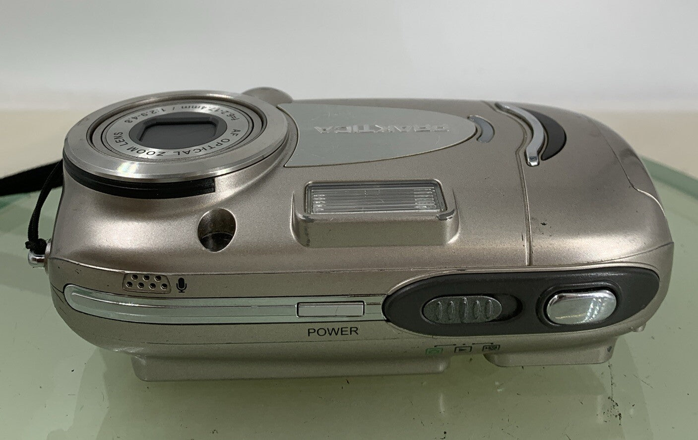 Praktica DCZ 4.4 DIGITAL CAMERA 4.0 MP SILVER DISPLAY GLASS BROKEN TESTED - 4497