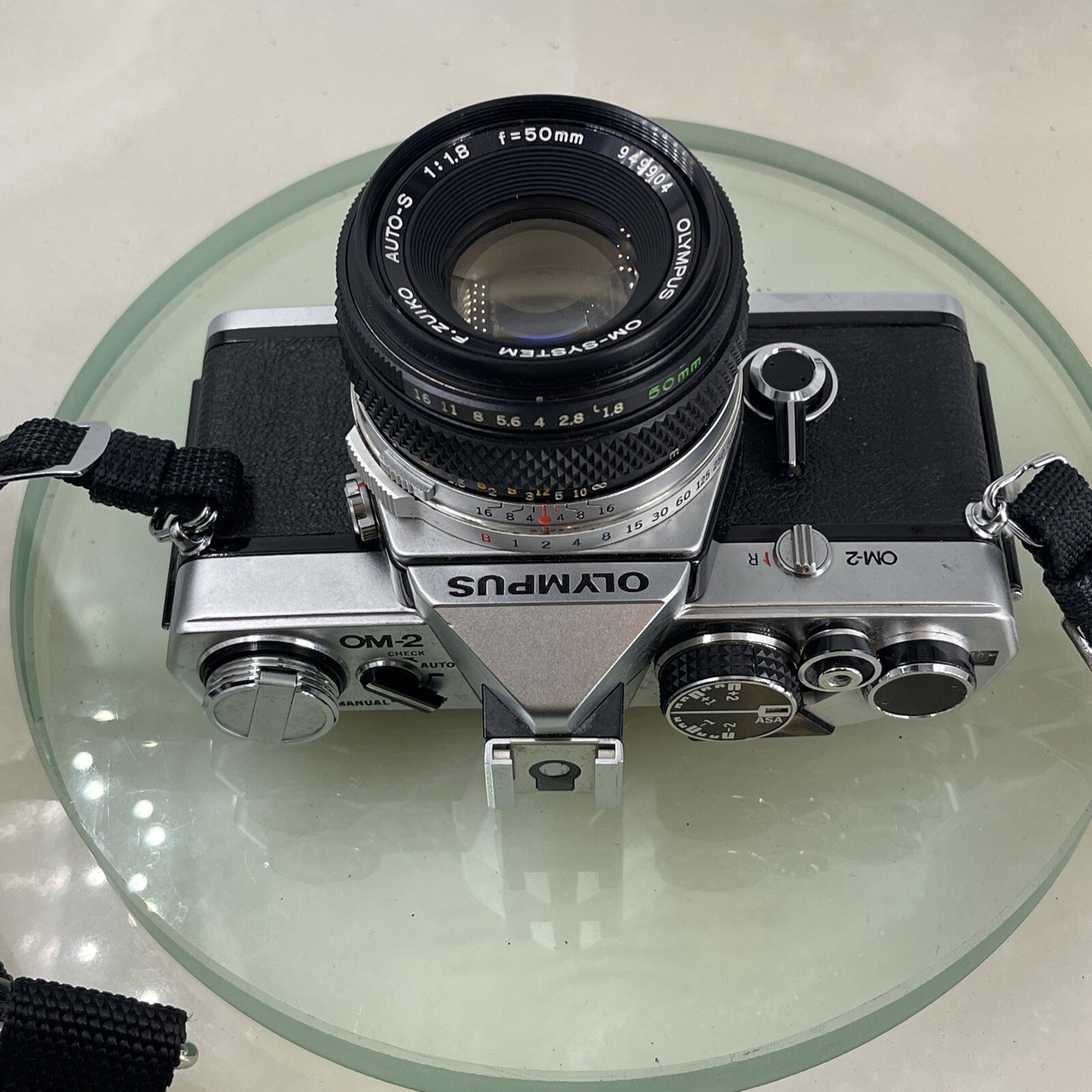 Olympus OM-2 35mm SLR camera body Olympus 50mm 1:1.8 TESTED + CASE+ Hood #4897