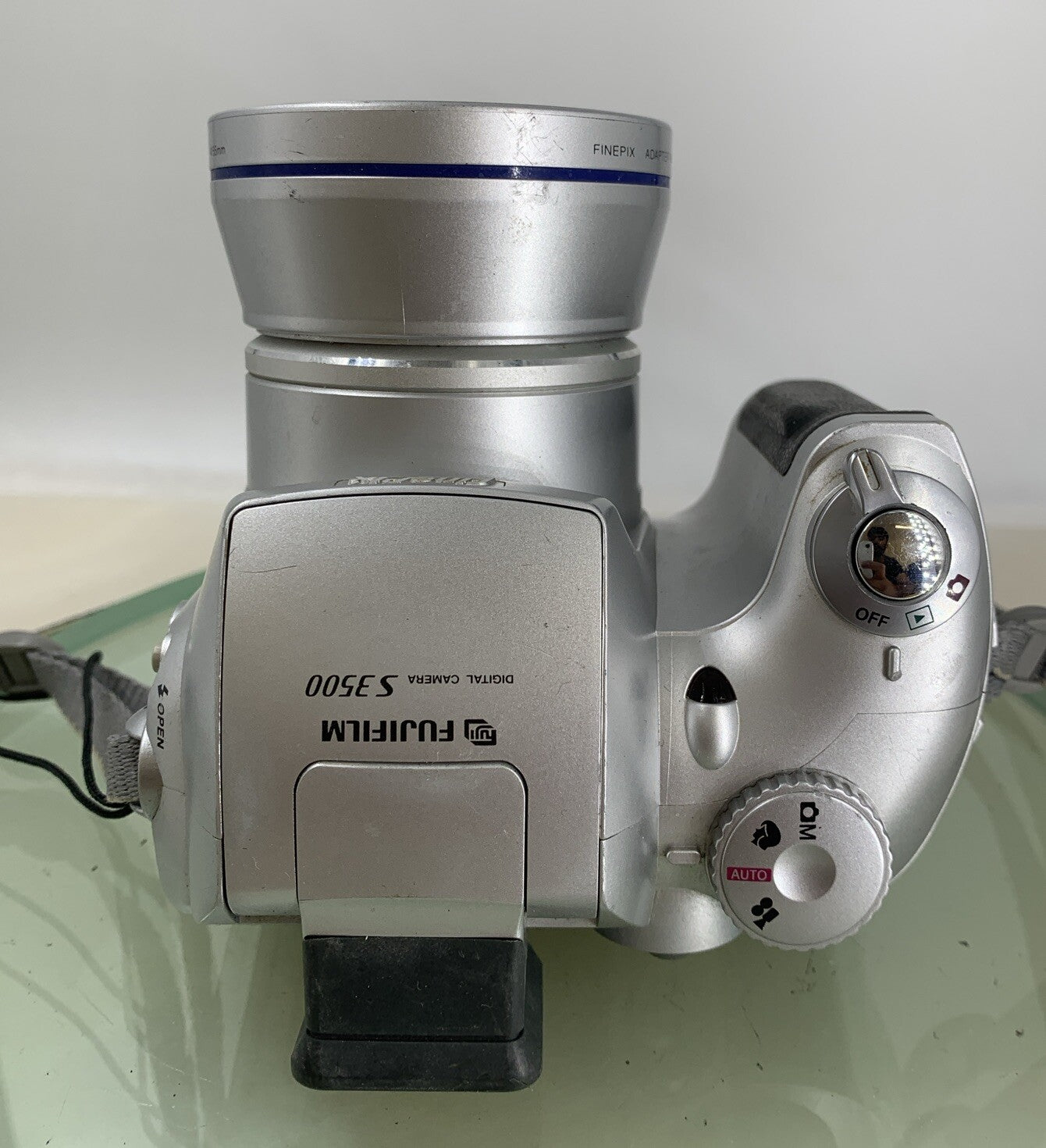 Fujifilm FINEPIX S3500 4.0MP COMPACT DIGITAL CAMERA SILVER NO CARD TESTED - 3497