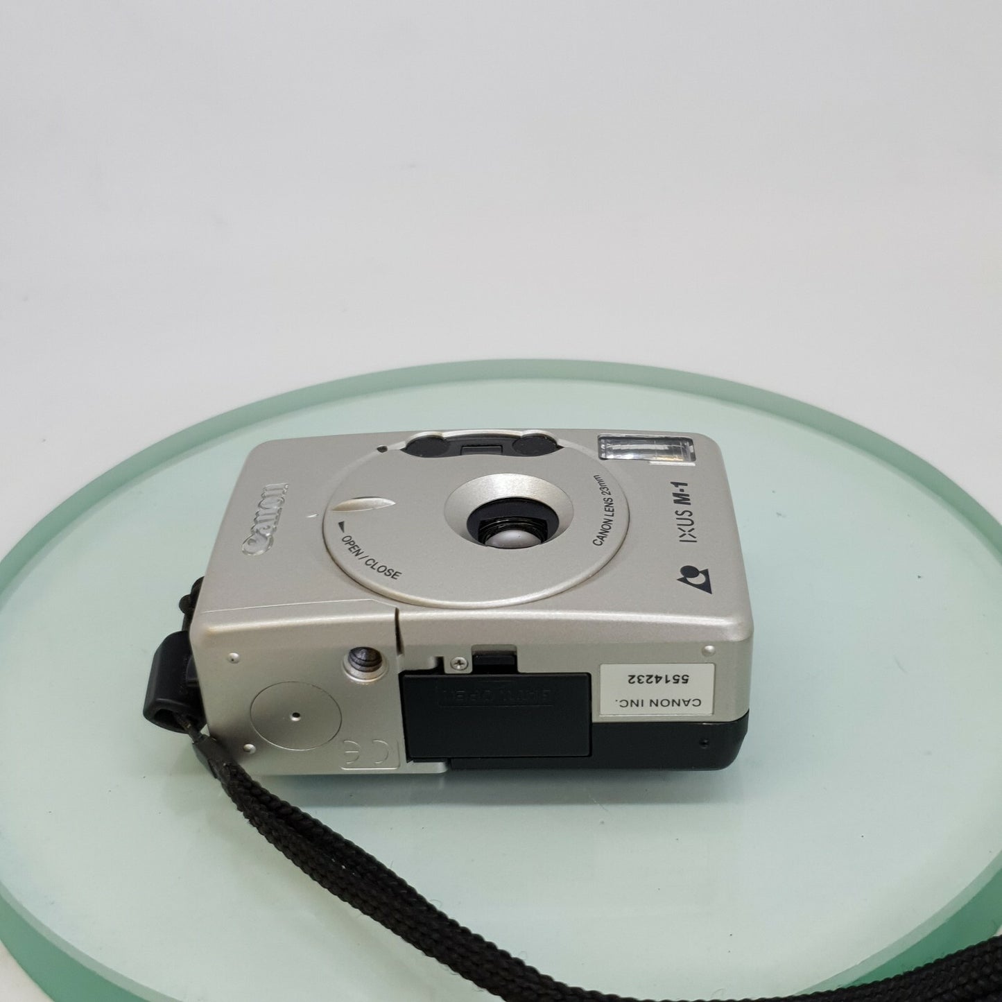 Vintage Canon IXUS M-1 APS Camera 23mm wide angle Panorama zoom Lens TESTED #8446