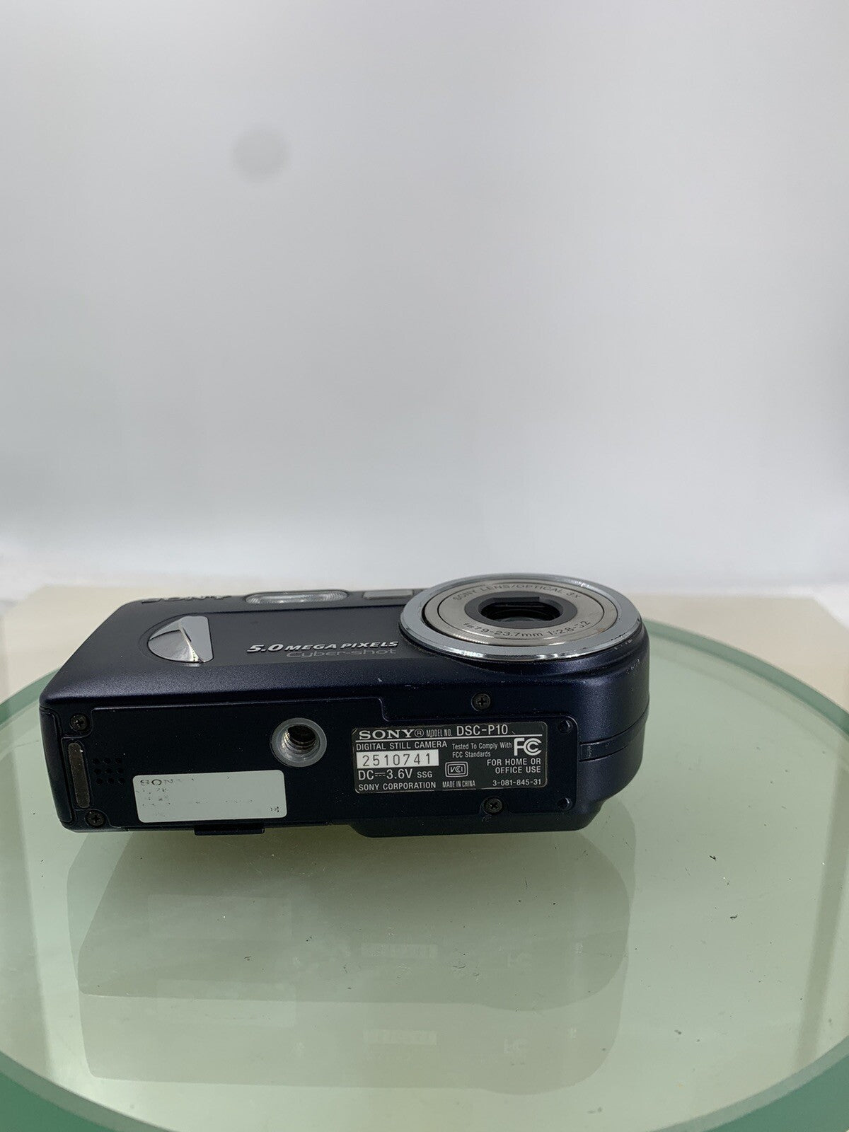 Sony Cybershot DSC P10 5MP DIGITAL CAMERA + CHARGER + WIRE + COVER TESTED - 5847