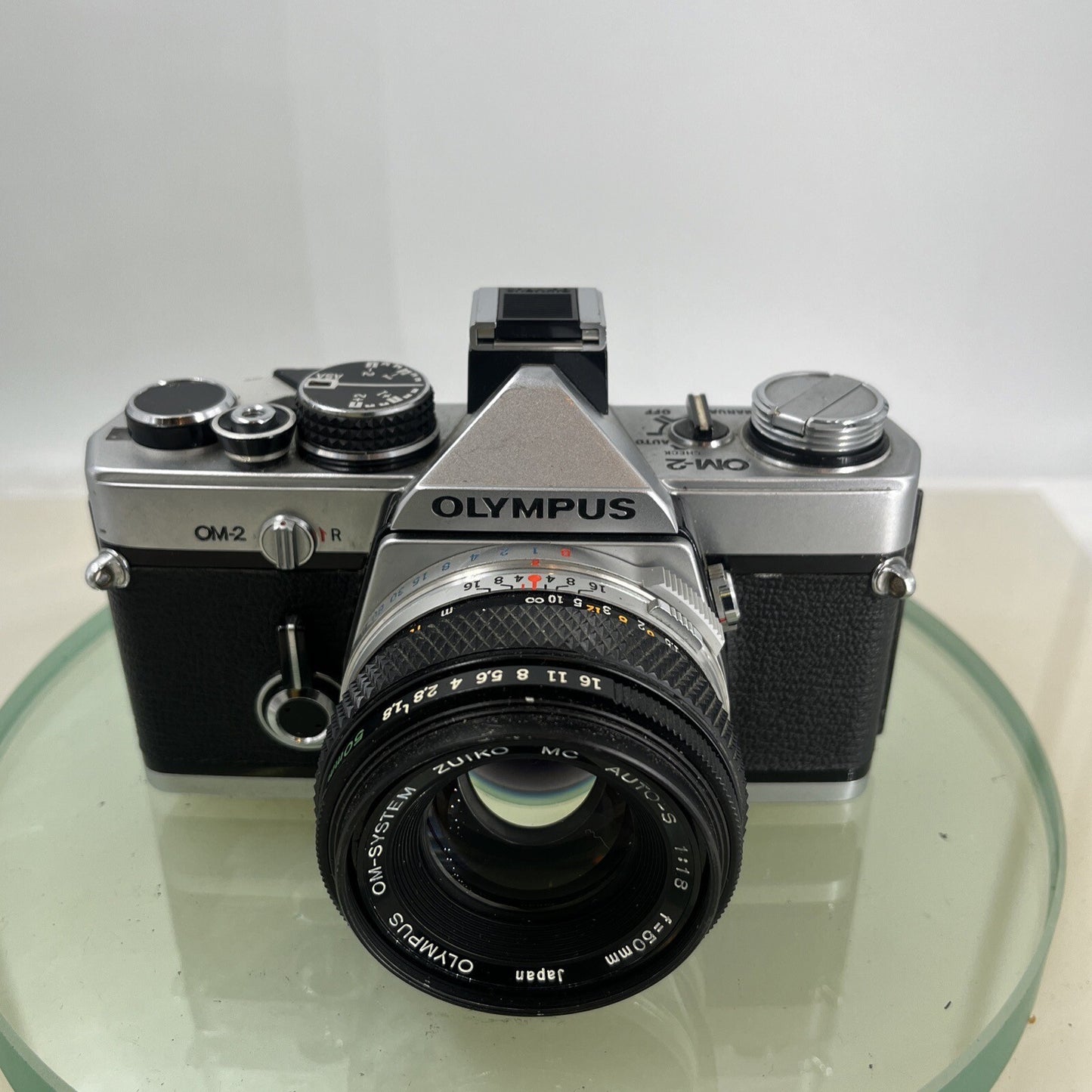 Olympus OM-2 35mm SLR camera body & Hotshoe 2 50mm 1:1.8 TESTED #88410