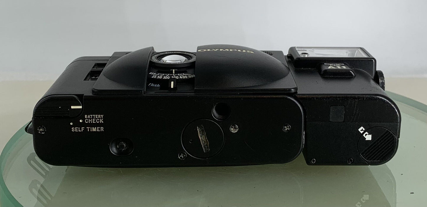 OLYMPUS XA2 Electronic Flash A11 D.ZUIKO 35mm f3.5 POINT & SHOOT CAMERA Case#2937