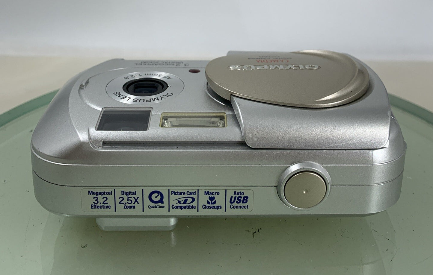 Olympus Camedia C-160 Digital Camera SILVER NO CHARGER NO CARD TESTED - 5367