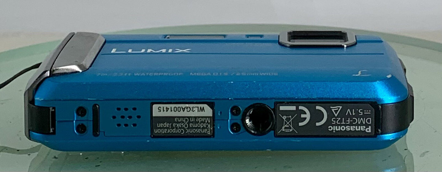 Panasonic Lumix DMC-FT25 16.1MP Waterproof Digital Camera +Charger+Tested- 3387