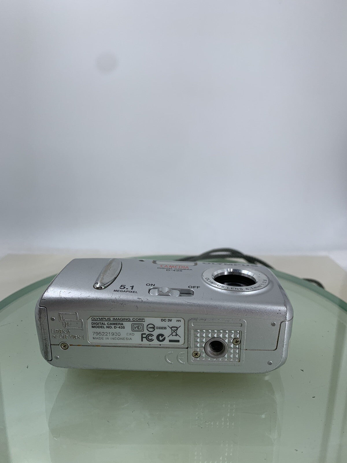 Vintage Olympus Camedia D-435 5.1MP Digital Camera SILVER NO CARD TESTED - 4646
