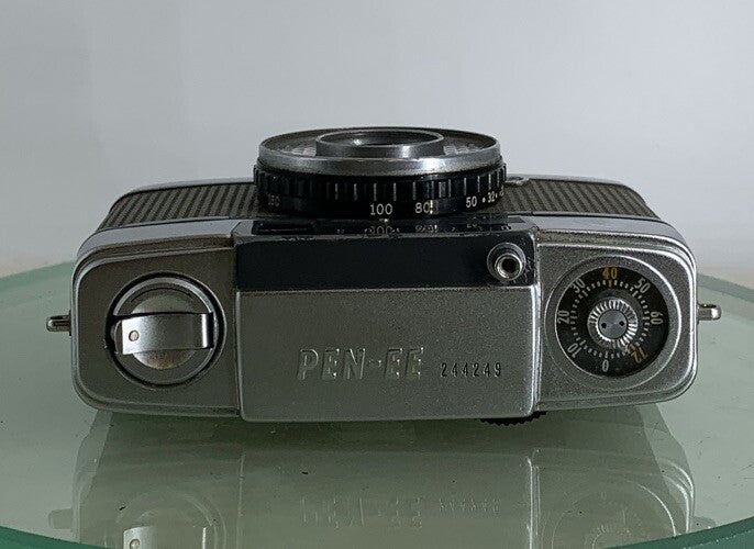 Olympus PEN EE 35mm Vintage film camera fully working Point & shoot 244249 #2438