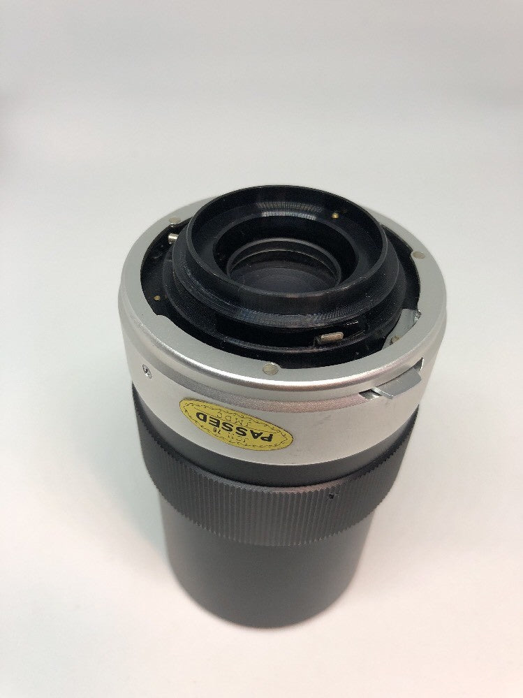 Camera lens Topcon Tokyo Kogaku UV Topcor 135mm. f4 per reflex .3