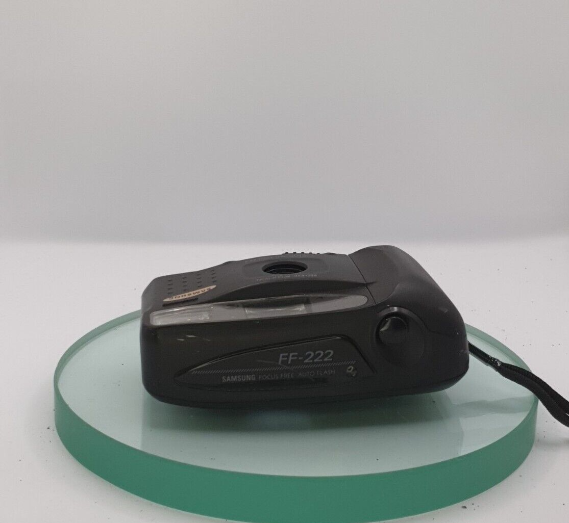 Samsung FF-222 Focus Free Auto Flash Film Camera 35mm Red-Eye Reduction #9824