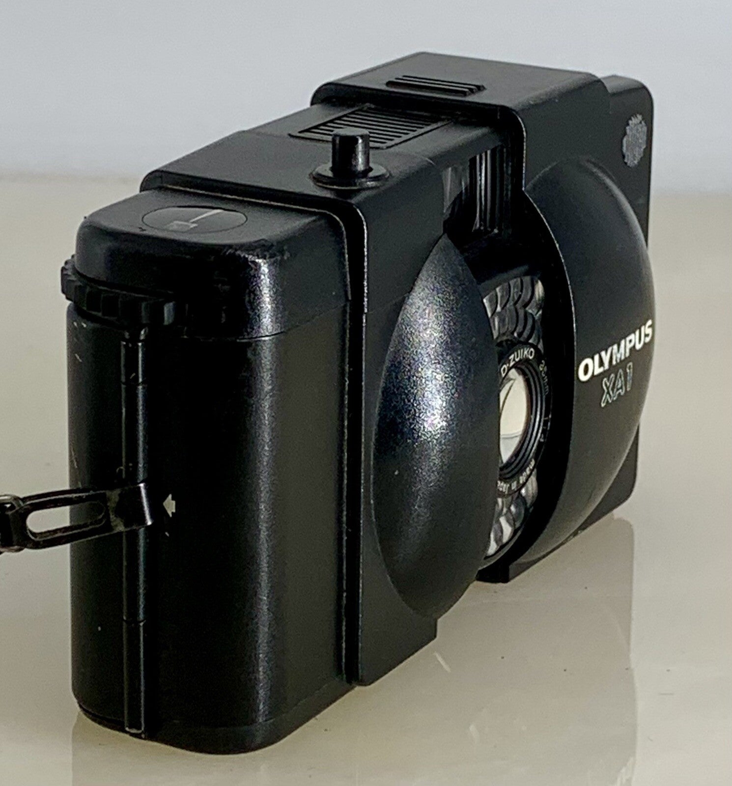 "TESTED " Olympus XA 1 35mm point and shoot Film Camera Well Used Lomo Retro#642