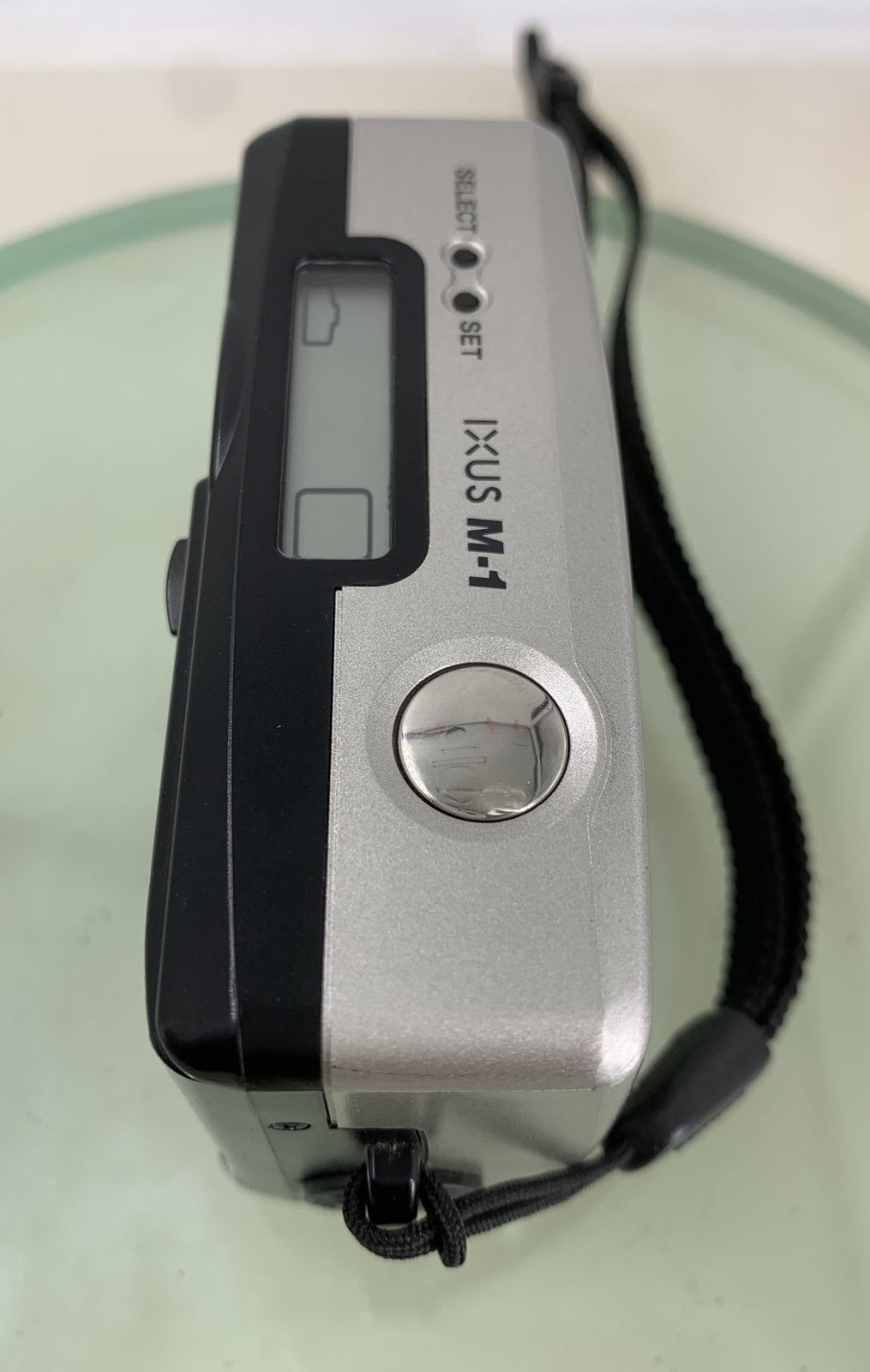 CANON IXUX M1 SILVER DIGITAL CAMERA WITH COVER - TESTED - 9877