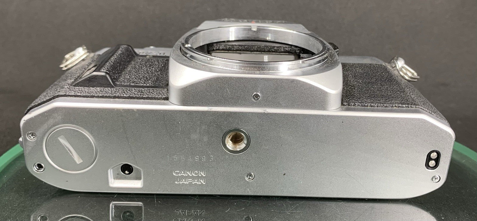 CANON AV-1 35mm FILM SLR CAMERA BODY ONLY  IN WORKING ORDER #1017