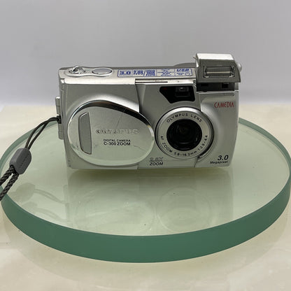 Olympus C-300 Zoom Digital Camera 3.0MP Megapixel 2.8x Optical Zoom- Silver #2901