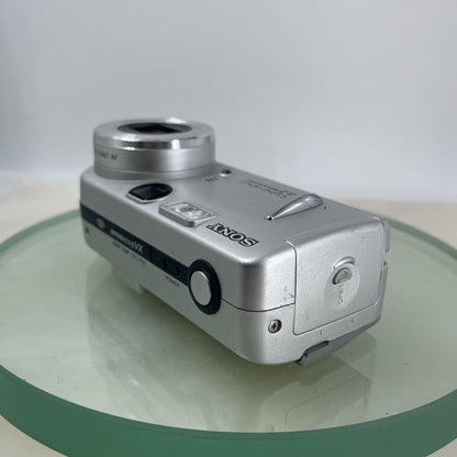 Sony Cyber-shot DSC-P52 3.2MP Digital Camera - Silver 16MB Memory Card #6777