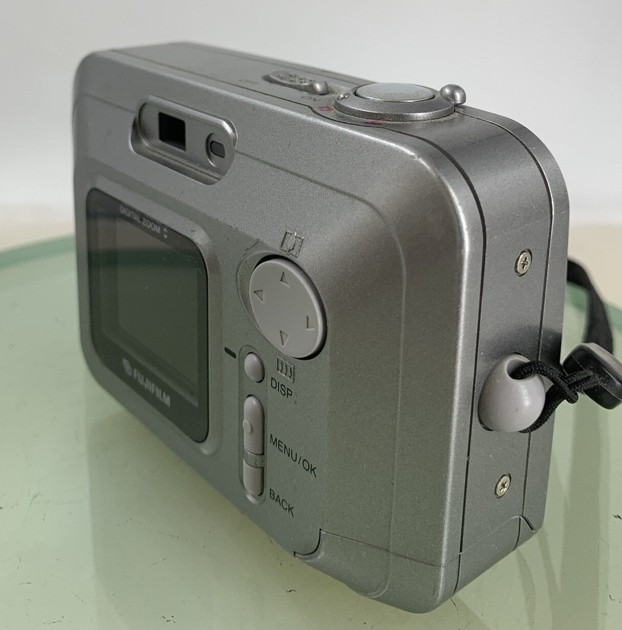 Fujifilm FinePix A101 1.3MP Digital Camera SILVER NO CARD NO CHARGER TESTED - 596