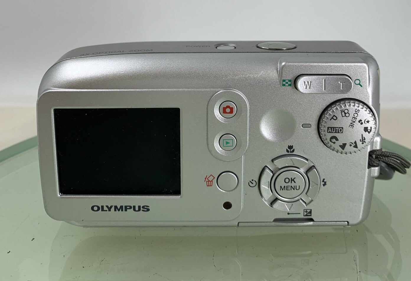 Olympus FE-120 6.0 MP Compact Digital Camera SILVER NO CARD TESTED - 475