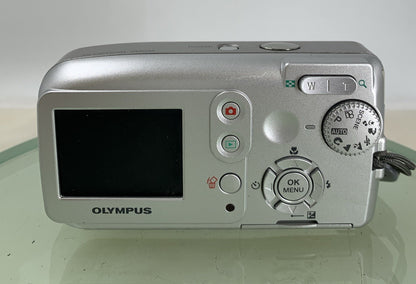 Olympus FE-120 6.0 MP Compact Digital Camera SILVER NO CARD TESTED - 475