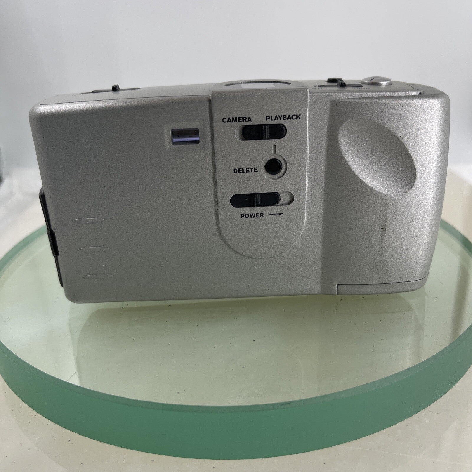 Mustek VDC-100 - Vintage Retro Digital Camera #9313