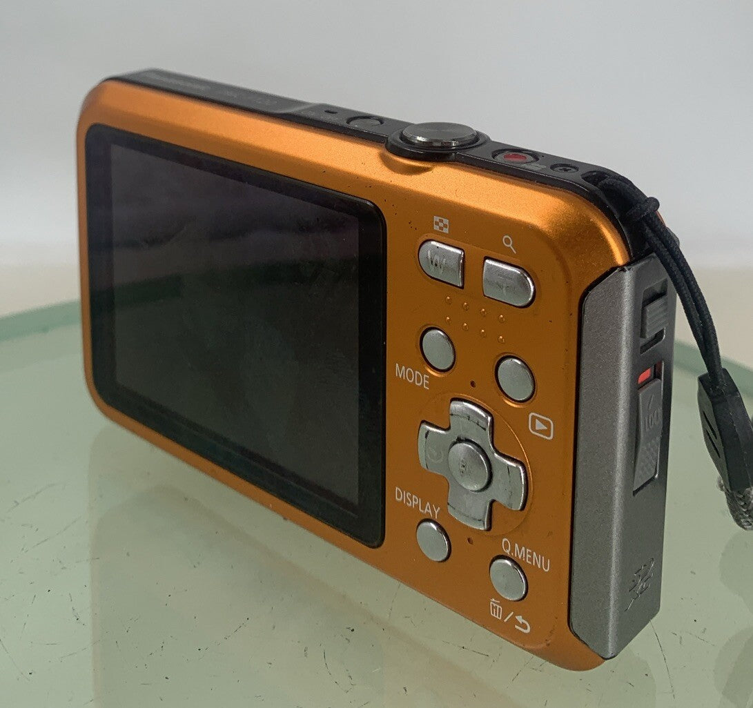 Panasonic Lumix DMC-FT20 Waterproof ORANGE Camera WITH CHARGER TESTED - 346