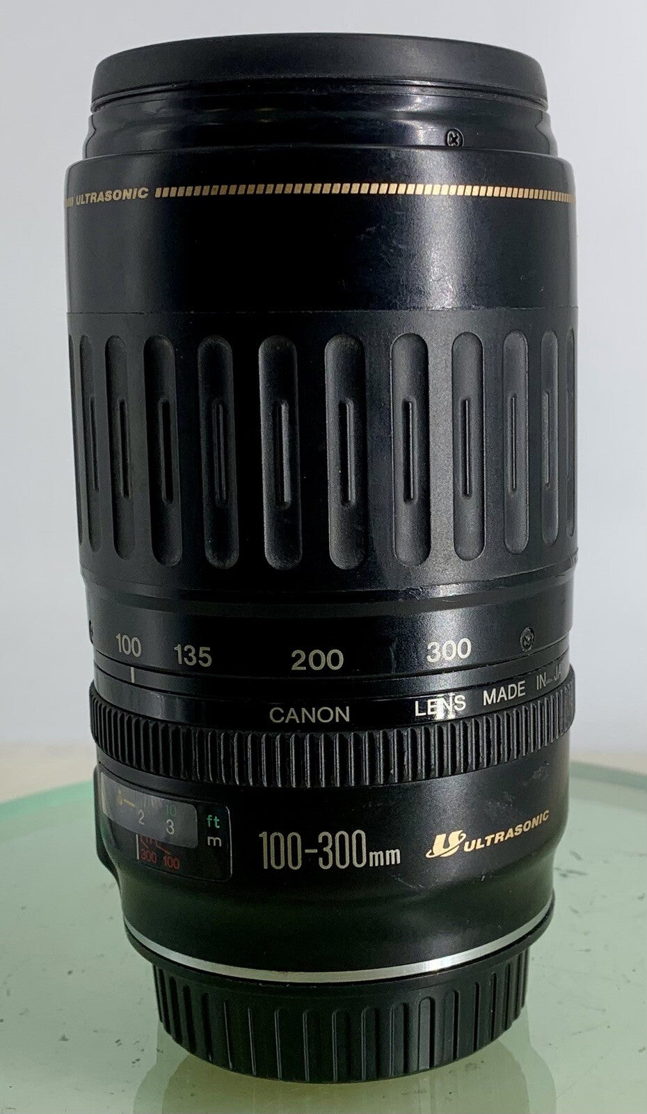 Canon 100-300mm f/4.5-5.6 EF USM Auto Focus Zoom Lens Excellent #132