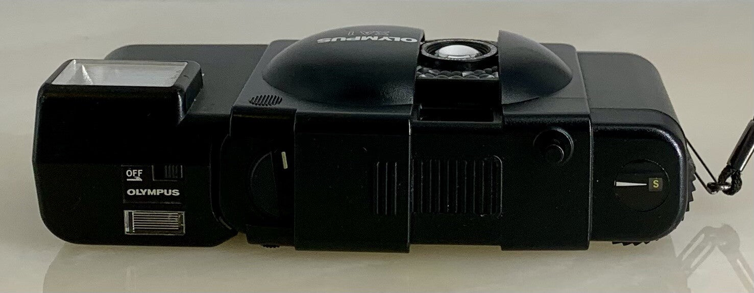Olympus XA 1 35mm point and shoot Film Camera VGC Working Order Lomo Retro #656