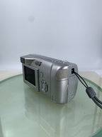 Vintage Olympus CAMEDIA C-310 Zoom SILVER CAMERA WITH COVER TESTED - 4693
