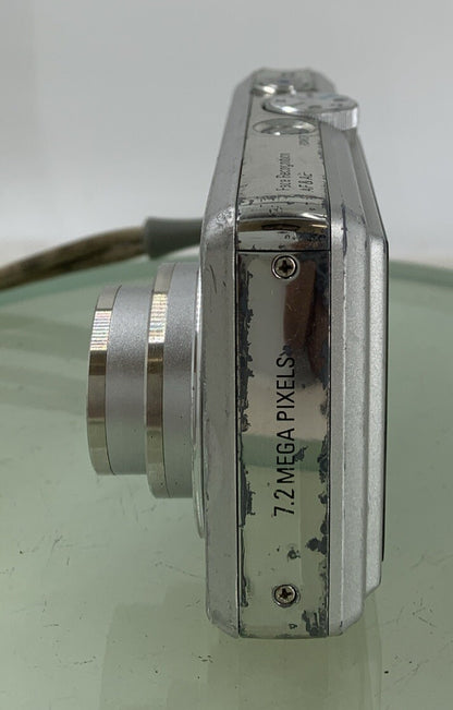 SAMSUNG L730 7.2 MEGA PIXEL DIGITAL CAMERA WITH CHARGER +2GB CARD TESTED - 2593