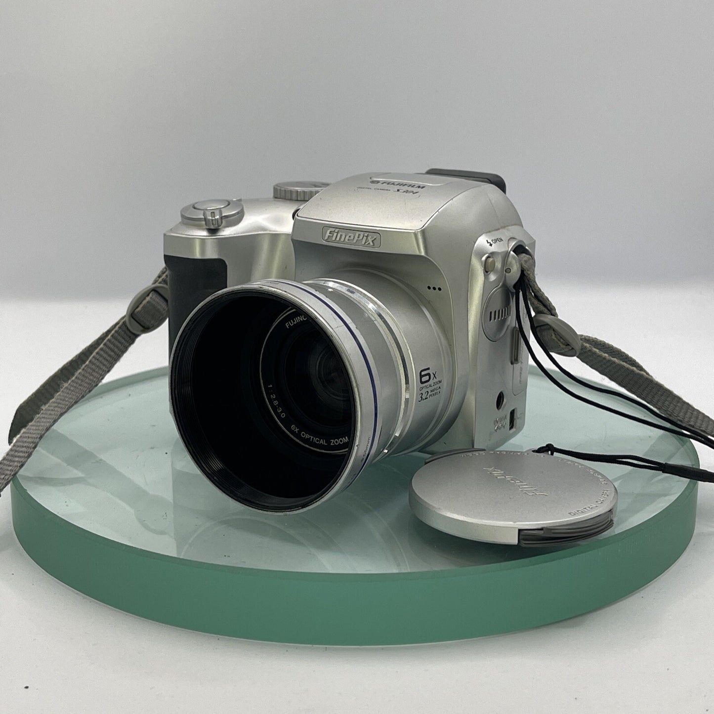 FUJI Fujifilm FinePix S304 DIGITAL CAMERA 3.2 MP LCD SCREEN Tested++++ #872