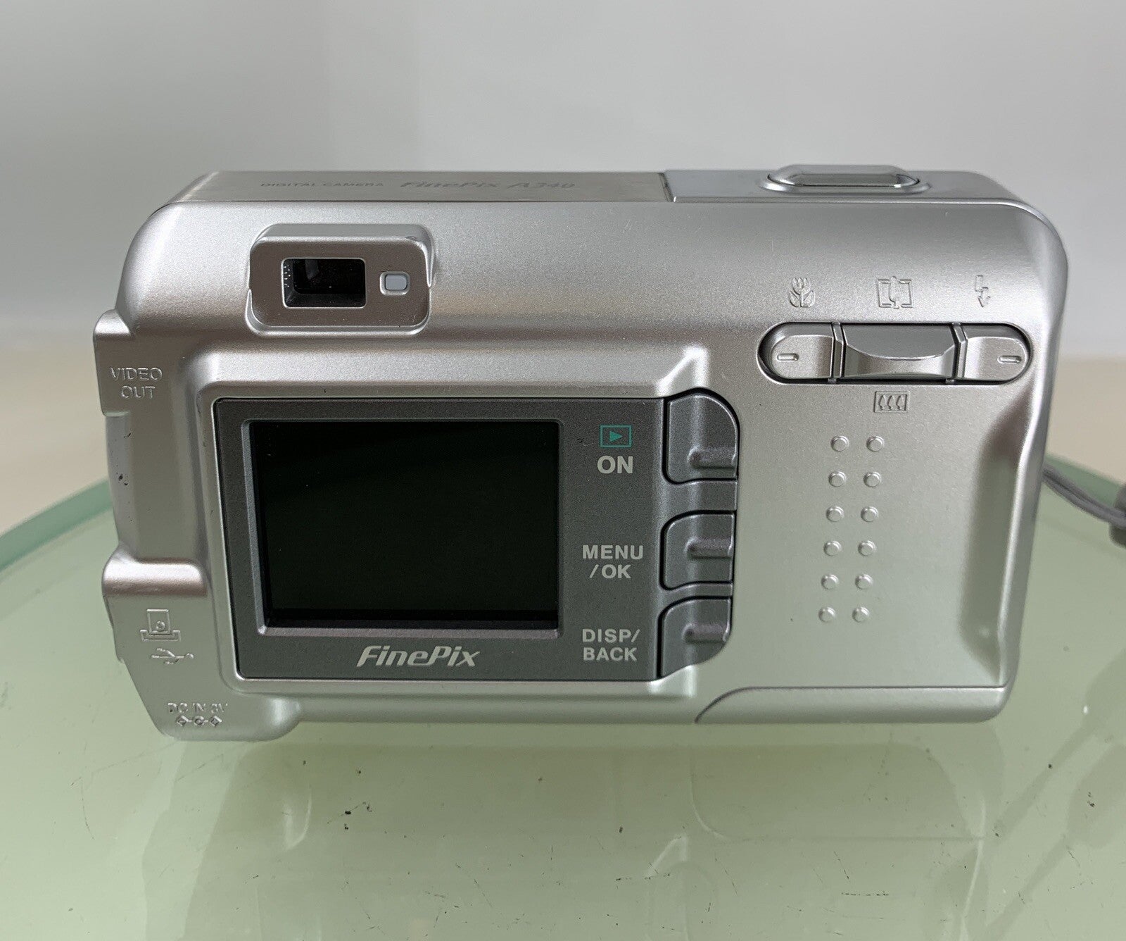 Fujifilm FINEPIX A340 DIGITAL CAMERA SILVER GOOD CONDITION - TESTED - 8894