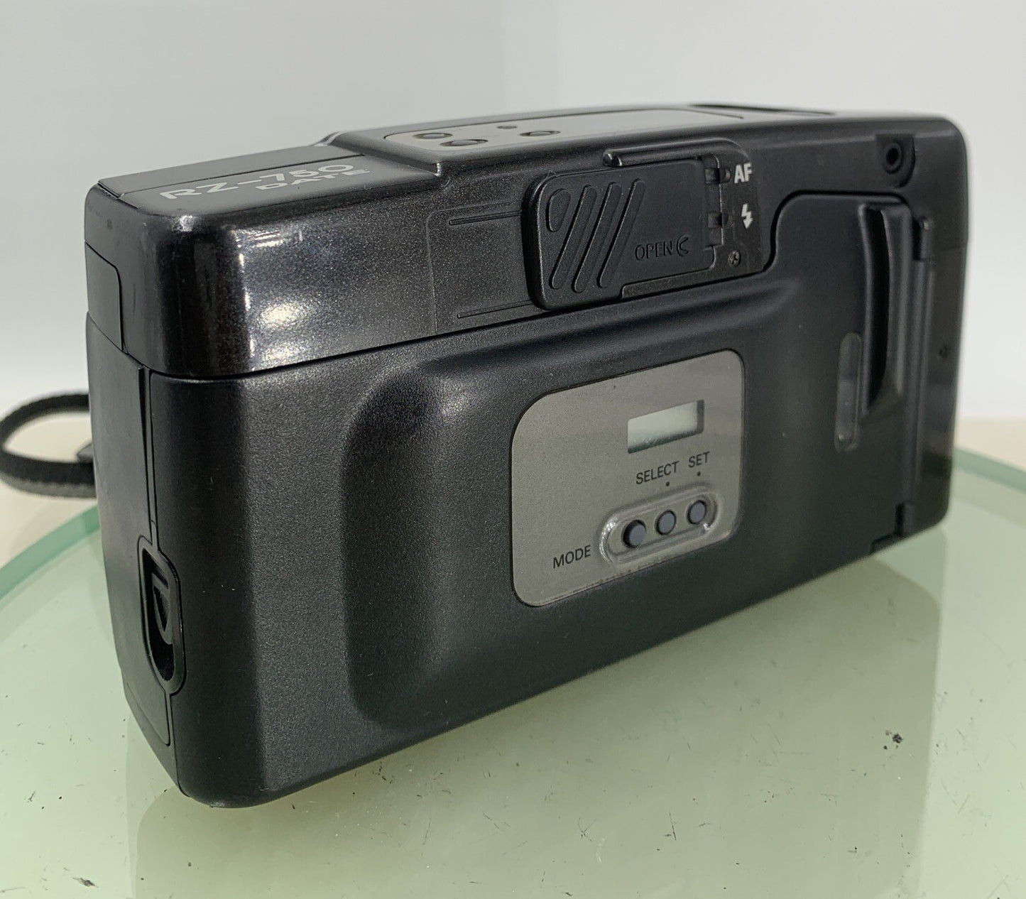 Ricoh POINT AND SHOOT FILM CAMERA RZ-750 DATE BLACK WORKING AND TESTED - 2584