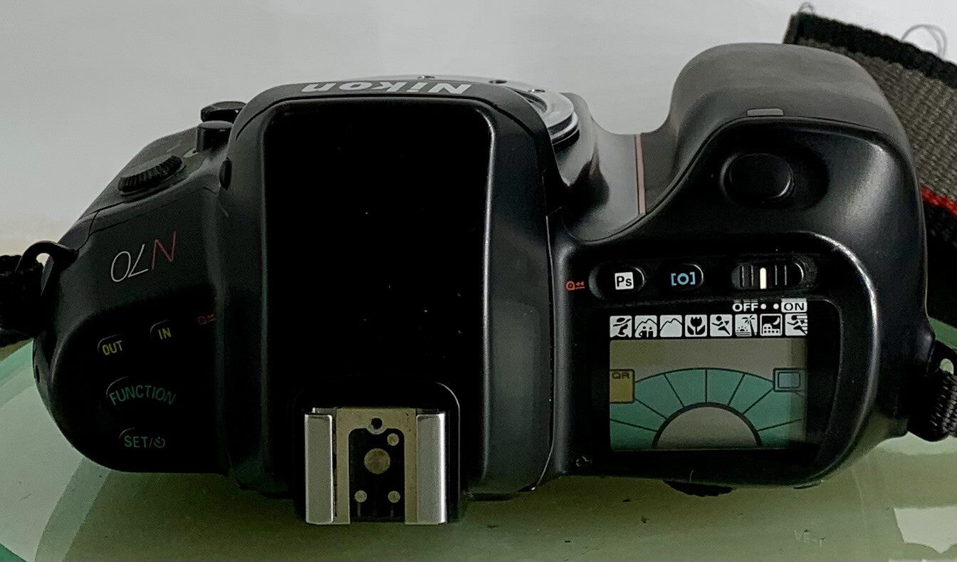 Nikon N70 35mm AF SLR Film Camera - Body Only + Instructions + Bag + Tested -3056