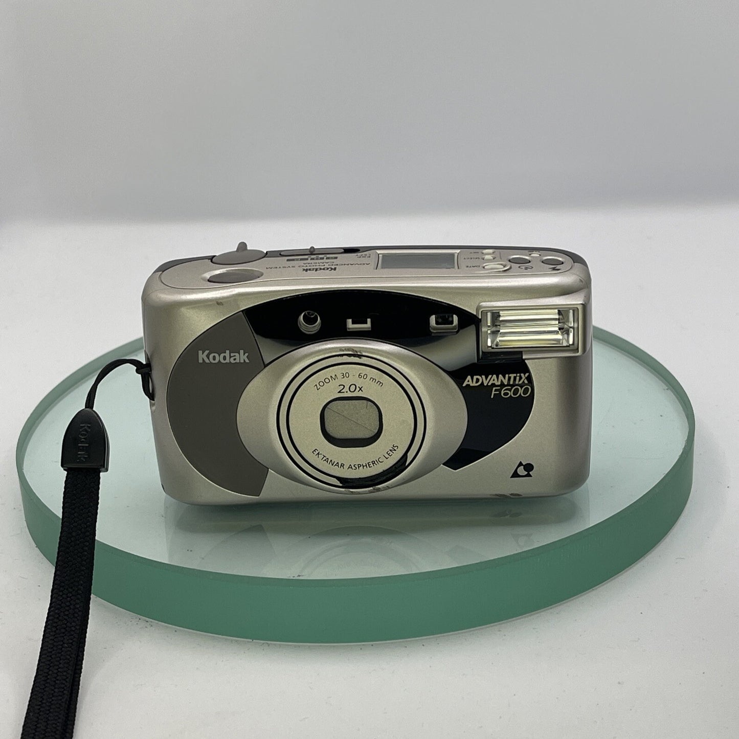 NICE RETRO 90'S KODAK ADVANTIX F600 CAMERA,ZOOM,ELECTRONIC FLASH, Tested #9651