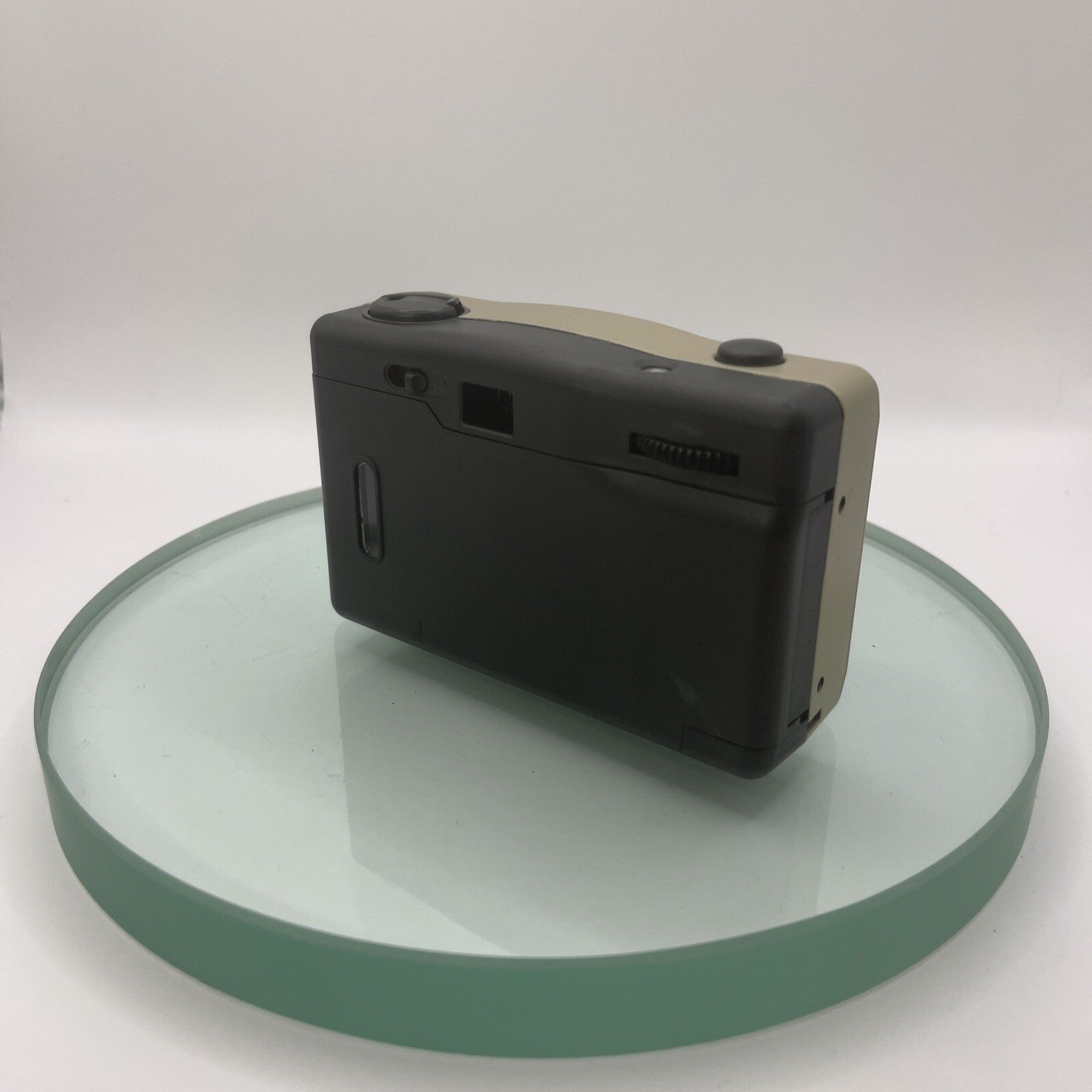Vivitar Focus Free PN 2011 35mm Point & Shoot Camera Lomography #2655
