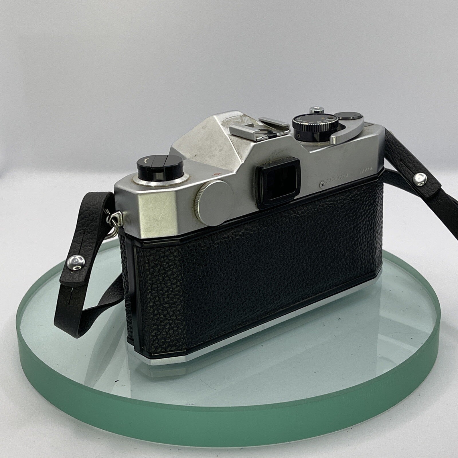 Yashica TL Electro 35mm Film Camera with Yashica Yashinon-DS f2 50mm Lens #8785