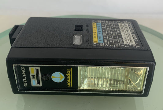 TAPMAN FLASH UNIT BLACK WORKING IN GOOD CONDITION CLEAN AND TESTED - 1480