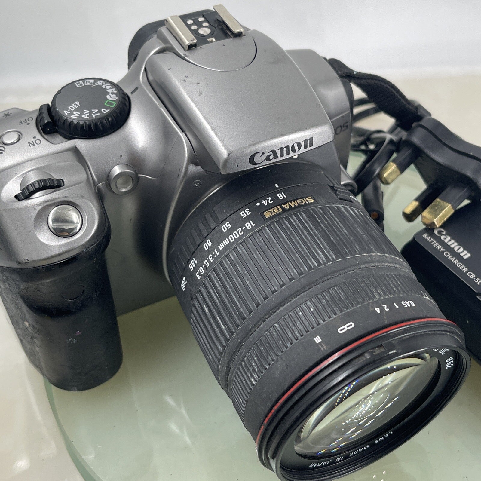 Canon EOS 300D Digital SLR Camera + Sigma 18-200 F/3.5-6.3 DC Lens + Charger#7112