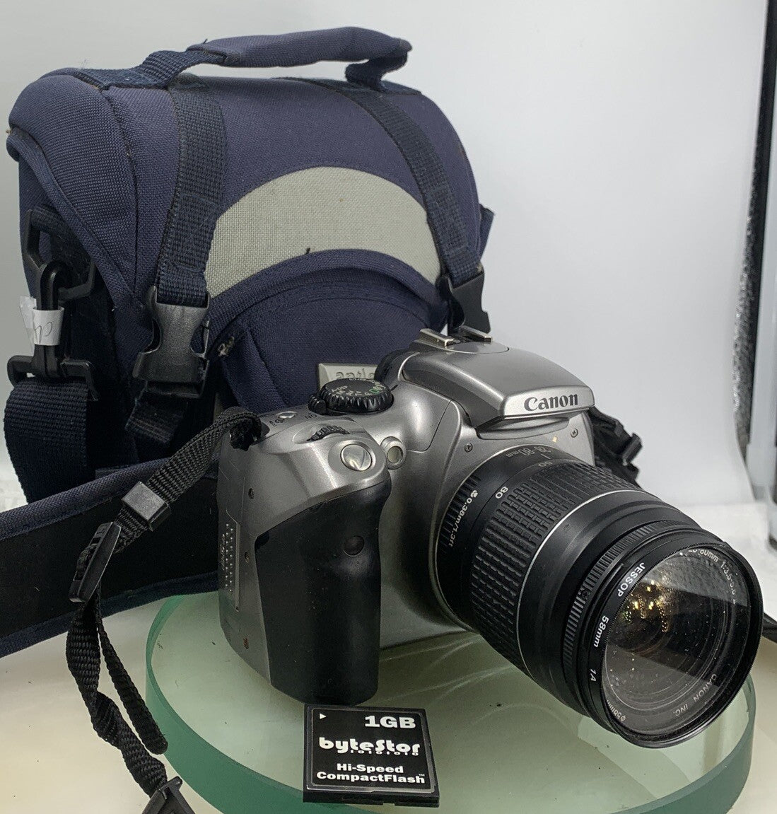 Canon EOS 300D COMPACT DIGITAL SLR CAMERA GREY WITH 1 GB CARD + BAG TESTED-1040