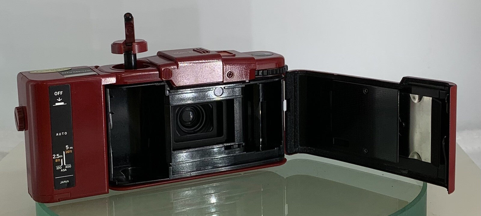 Rare Red Olympus XA 2 COMPACT FILM CAMERA w/ D. Zuiko 35mm F/3.5 Lens SERVICED++6