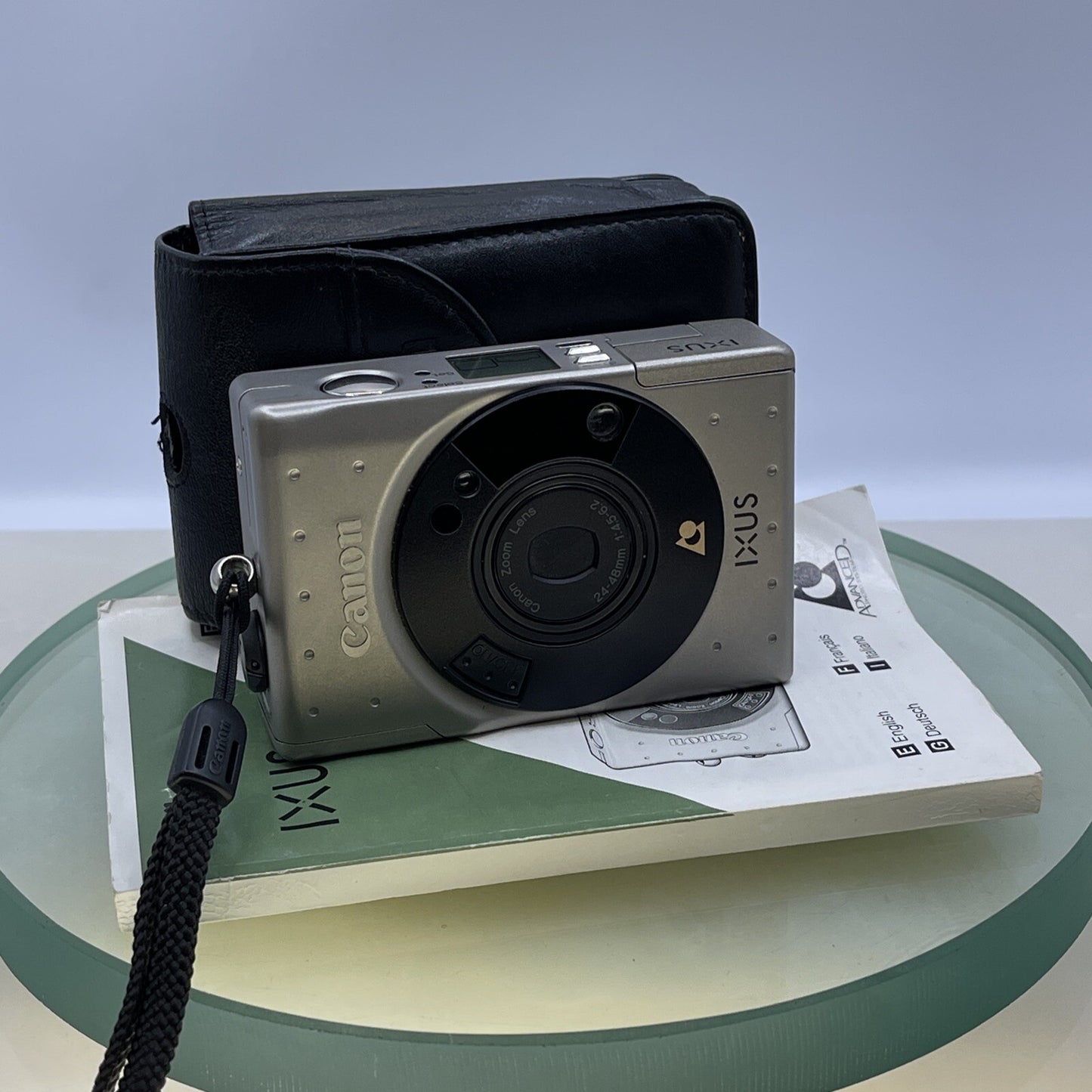Canon IXUS Compact Digital Camera Silver Cased Instructions TESTED++ VGC#5940