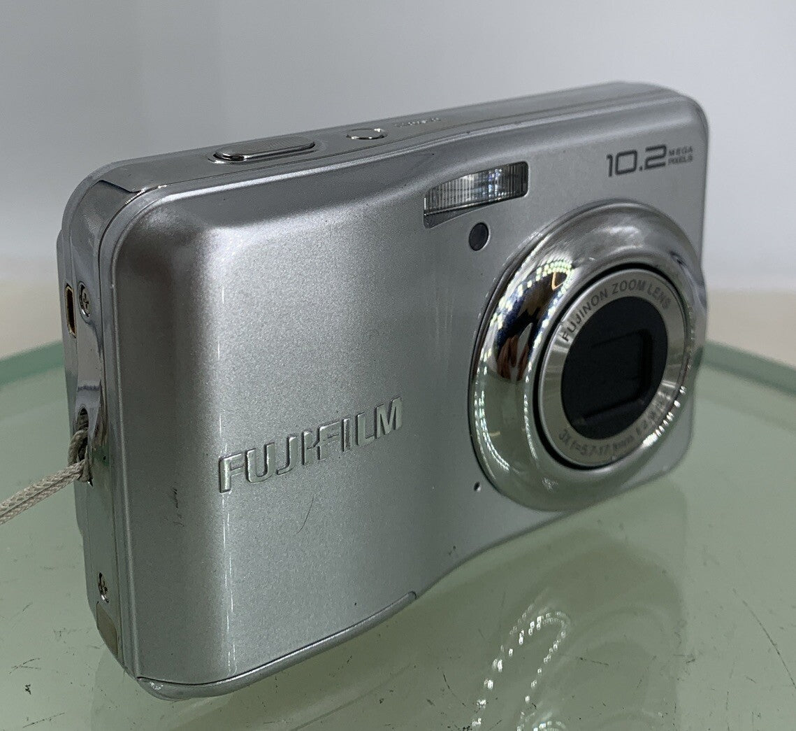 Fujifilm Finepix A170 10.2MP 3x Zoom Digital Camera Silver NO CARD TESTED - 4000