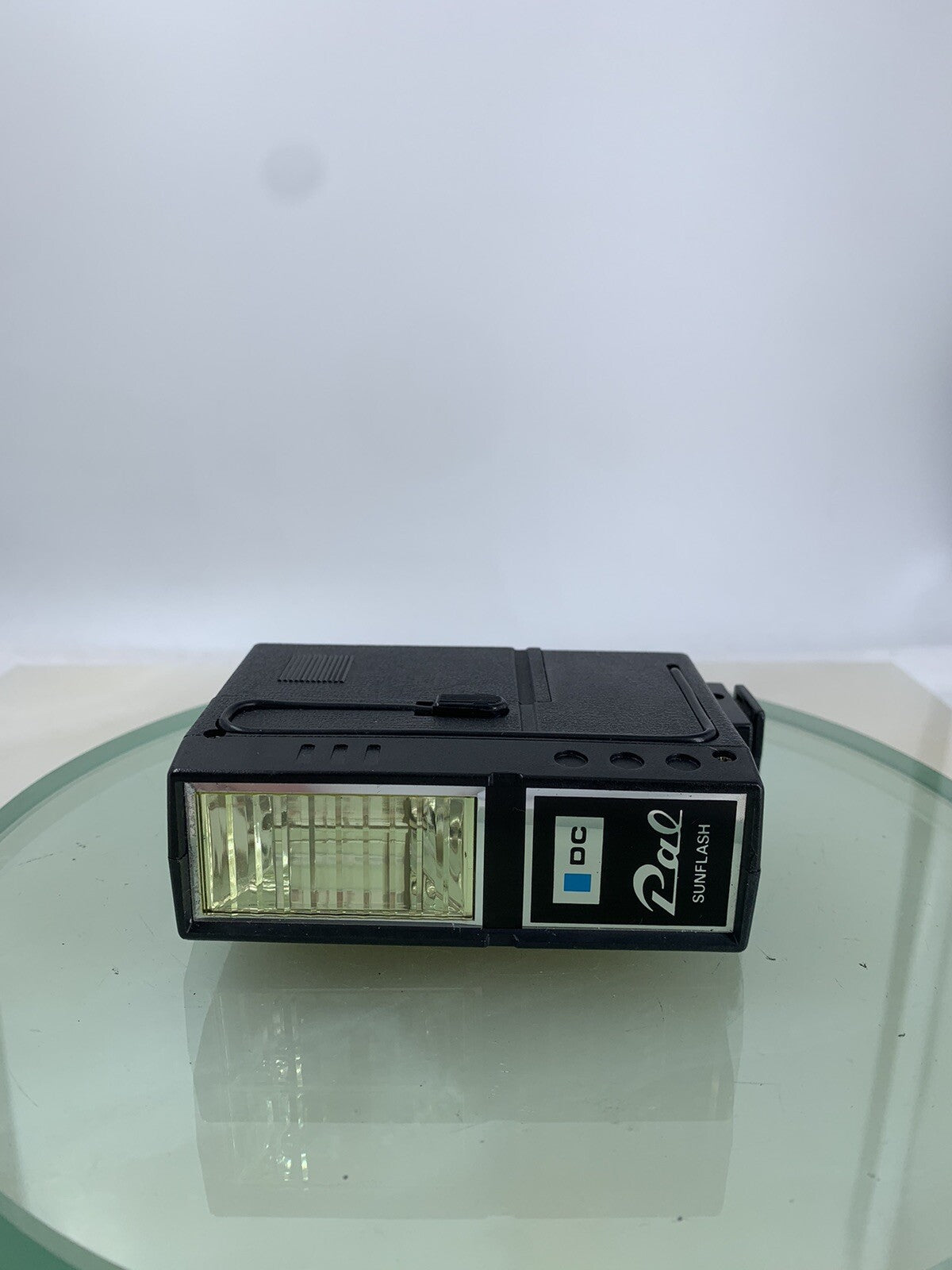 Samsung DC PAL SUNFLASH VINTAGE FLASH UNIT FOR CAMERAS TESTED - 4801