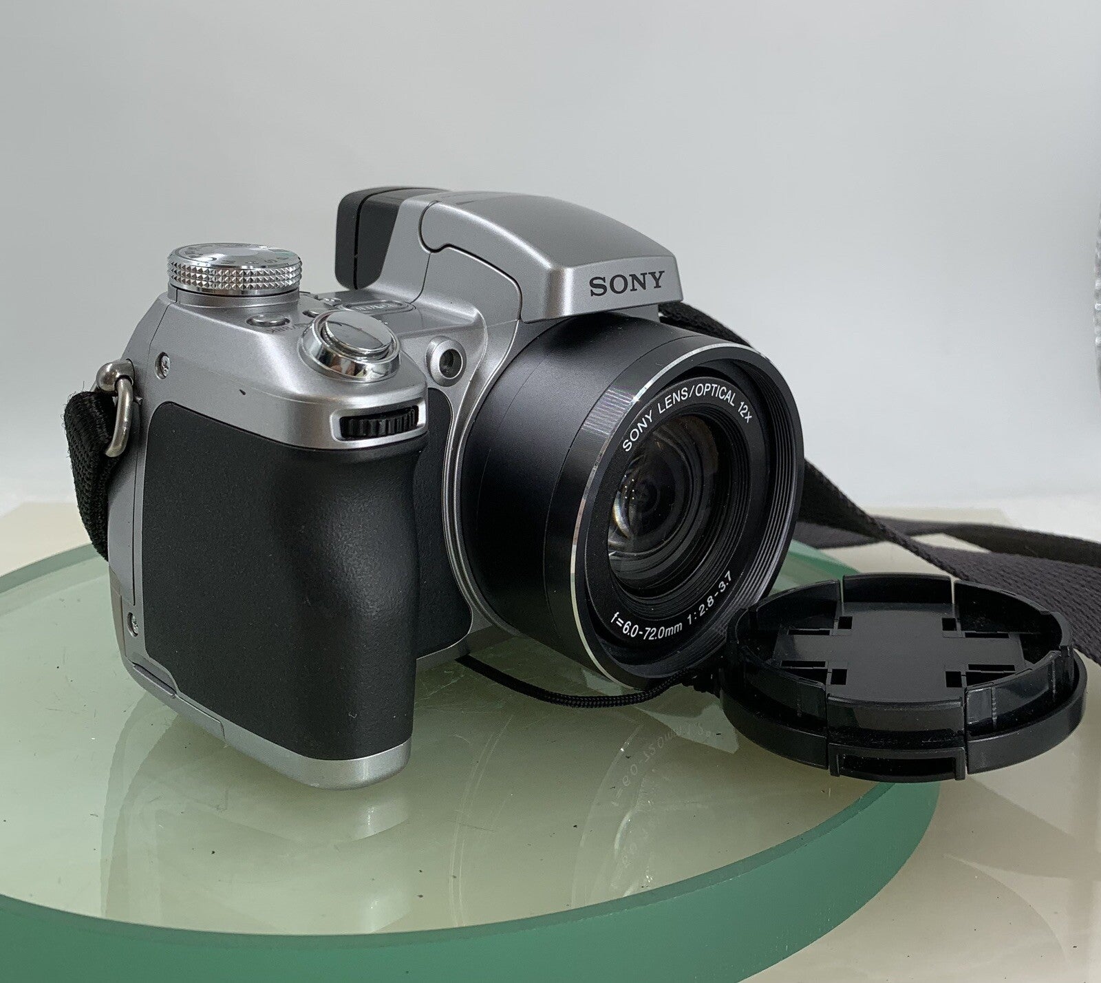 Sony Cyber-Shot DSC-H1 5.1MP DIGITAL CAMERA SILVER + BAG + WIRE TESTED - 9352