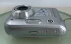 HP Photosmart M447 5.0MP Compact Digital Camera NO CARD SILVER TESTED - 2317