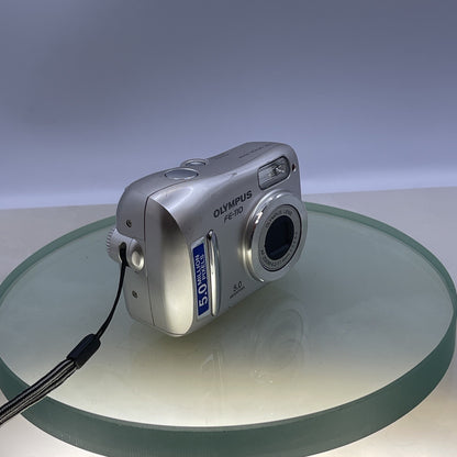 Olympus FE-110 5.0MP Compact Digital Camera Silver Tested Takes AA batteries #911