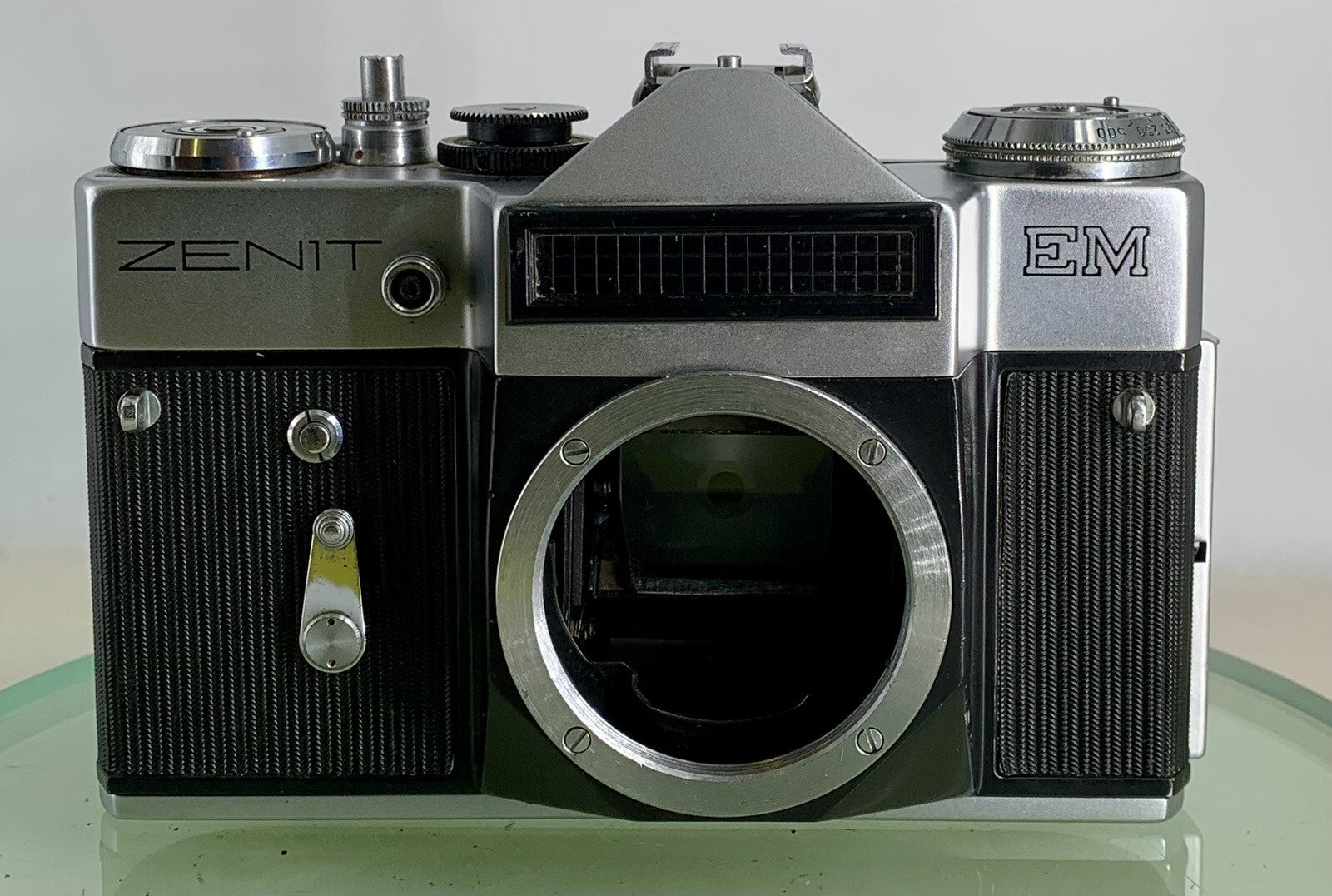 Zenit EM 35mm SLR Film Camera Body Only + Tested - 8911