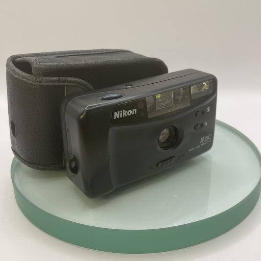 Nikon AF220 35mm Point Shoot Film Camera and Case Lens 29mm 1 : 4.5 #3350