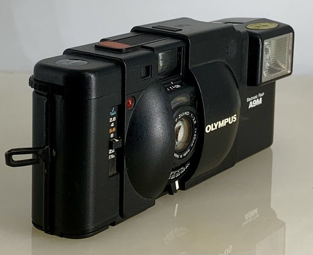TESTED RARE Olympus XA 35mm Compact Rangefinder Film Camera A9MELECTRIC FLASH2